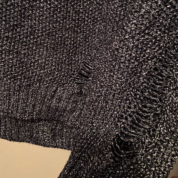 GUESS black distressed sweater size small - Picture 2 of 3